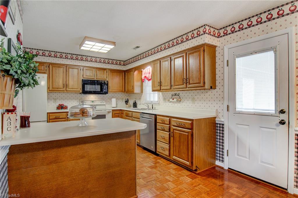 2455 Willard Road High Point, NC 27265 - Photo 10 of 21
