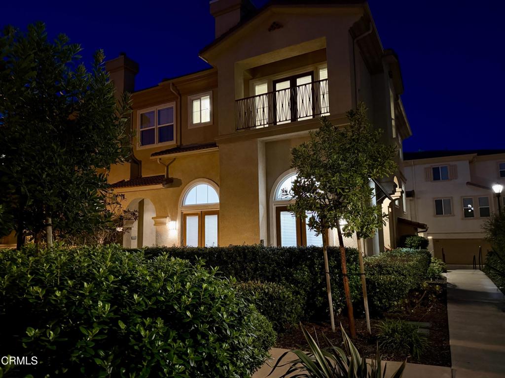 1232 Bayside Circle Oxnard, CA 93035 - Photo 47 of 48 a house view with a outdoor space