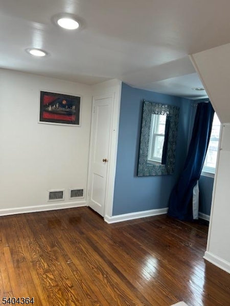 2595 Spruce Street Union, NJ 07083 - Photo 2 of 9