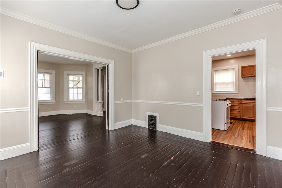 173 Oakland Avenue Providence, RI 02908 - Photo 16 of 46