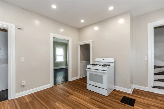 $3,800 | 173 Oakland Avenue, Providence, RI 02908