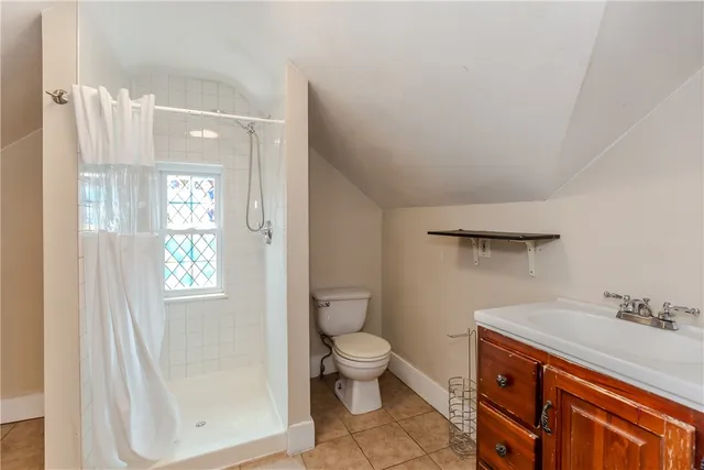 $3,800 | 173 Oakland Avenue, Providence, RI 02908