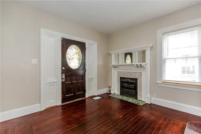 $3,800 | 173 Oakland Avenue, Providence, RI 02908