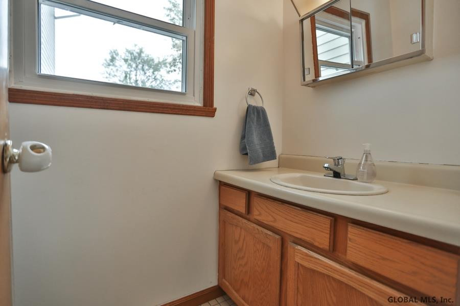 13 Mason Road Bethlehem, NY 12054 - Photo 22 of 42 Photo 22