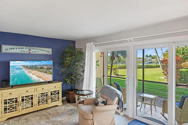 $2,350 | 9170 Southeast Riverfront Terrace, Unit H, Jupiter, FL 33469