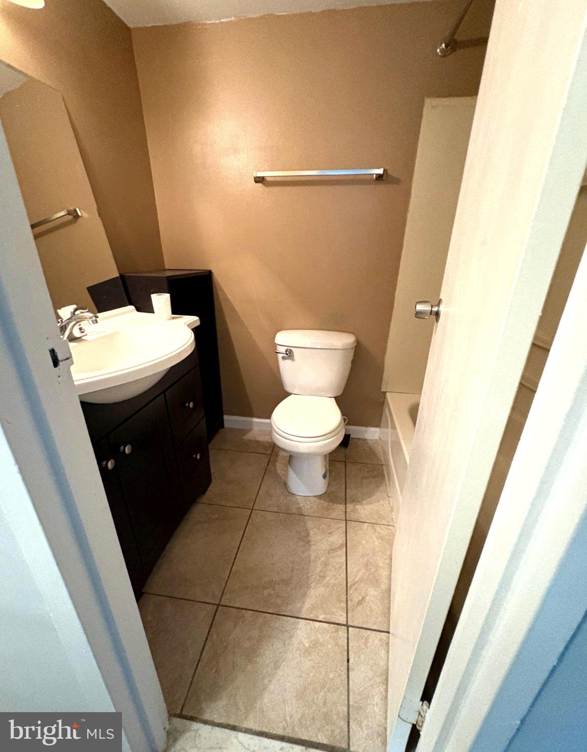 280 Bridgewater Road, Unit J11 Brookhaven, PA 19015 - Photo 11 of 21 Gallery Image 11