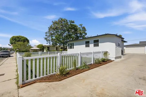 $1,275,000 | 8324 Barnsley Avenue, Los Angeles, CA 90045