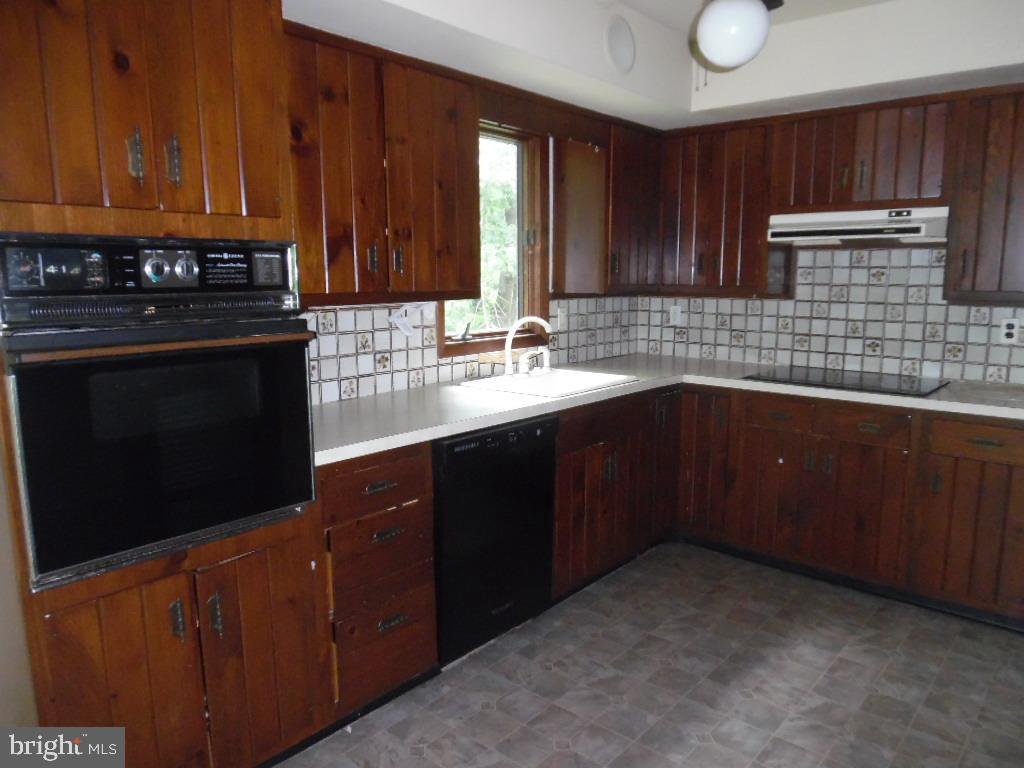 1185 Jacksonville Road Warminster, PA 18974 - Photo 13 of 25 Gallery Image 13