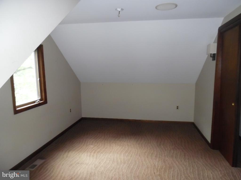 1185 Jacksonville Road Warminster, PA 18974 - Photo 20 of 25 Gallery Image 20