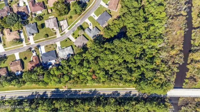 view of city with green space
