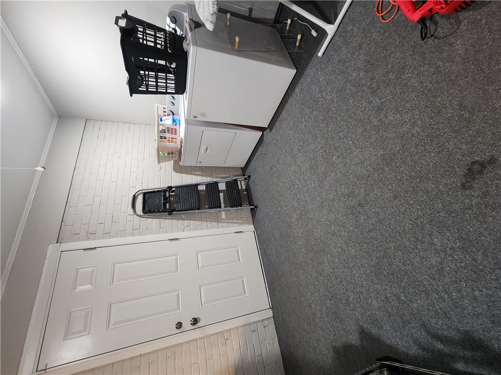 102 James Street Easley, SC 29642 - Photo 29 of 29 Large Laundry Room