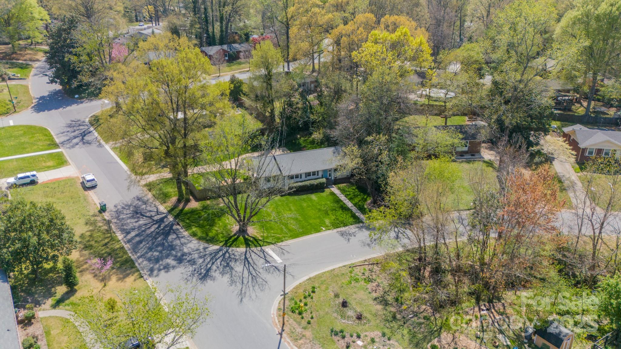 3646 Enfield Road Charlotte, NC 28205 - Photo 21 of 22 Gallery Image 21