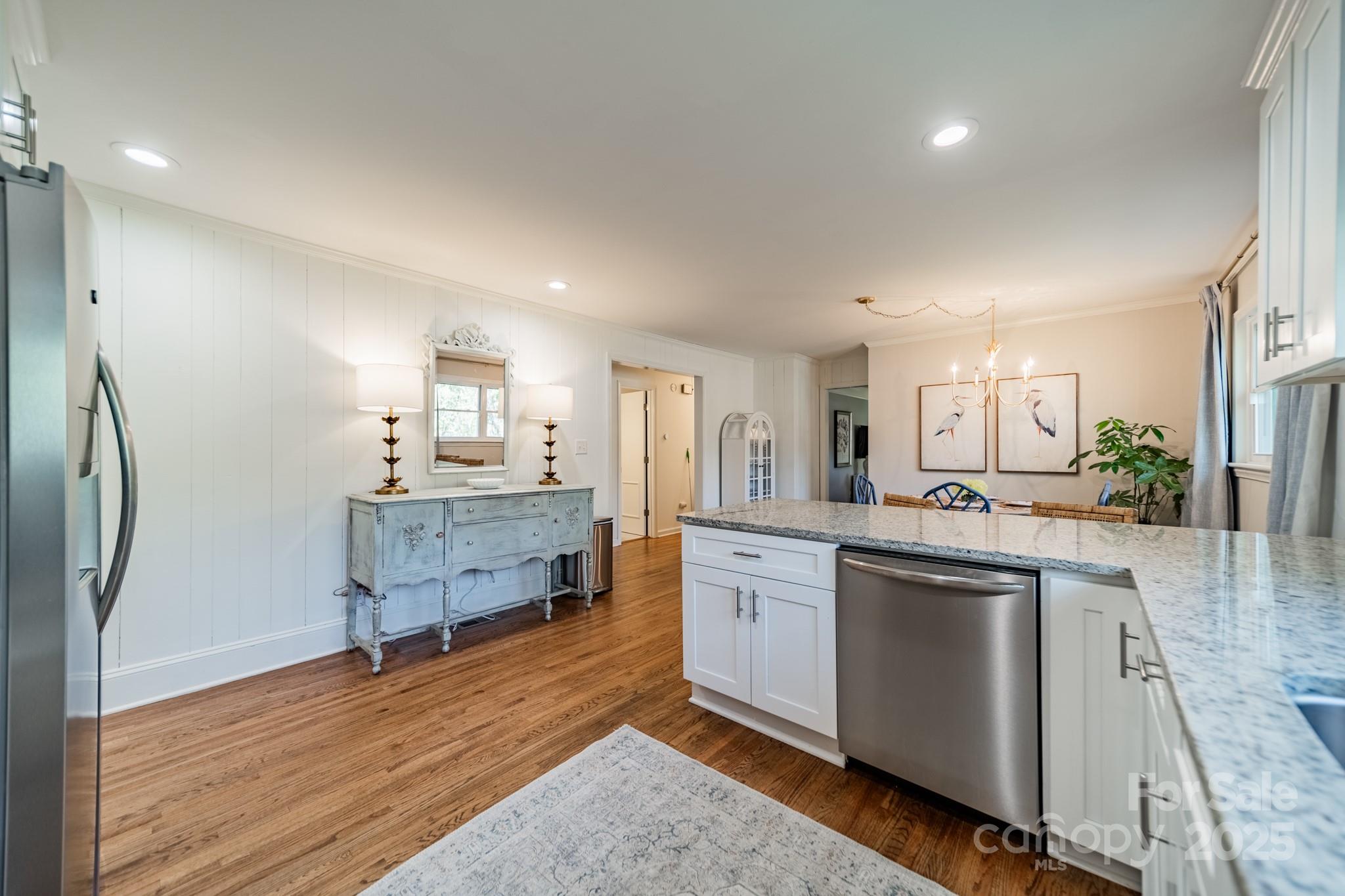 3646 Enfield Road Charlotte, NC 28205 - Photo 6 of 22 Gallery Image 6