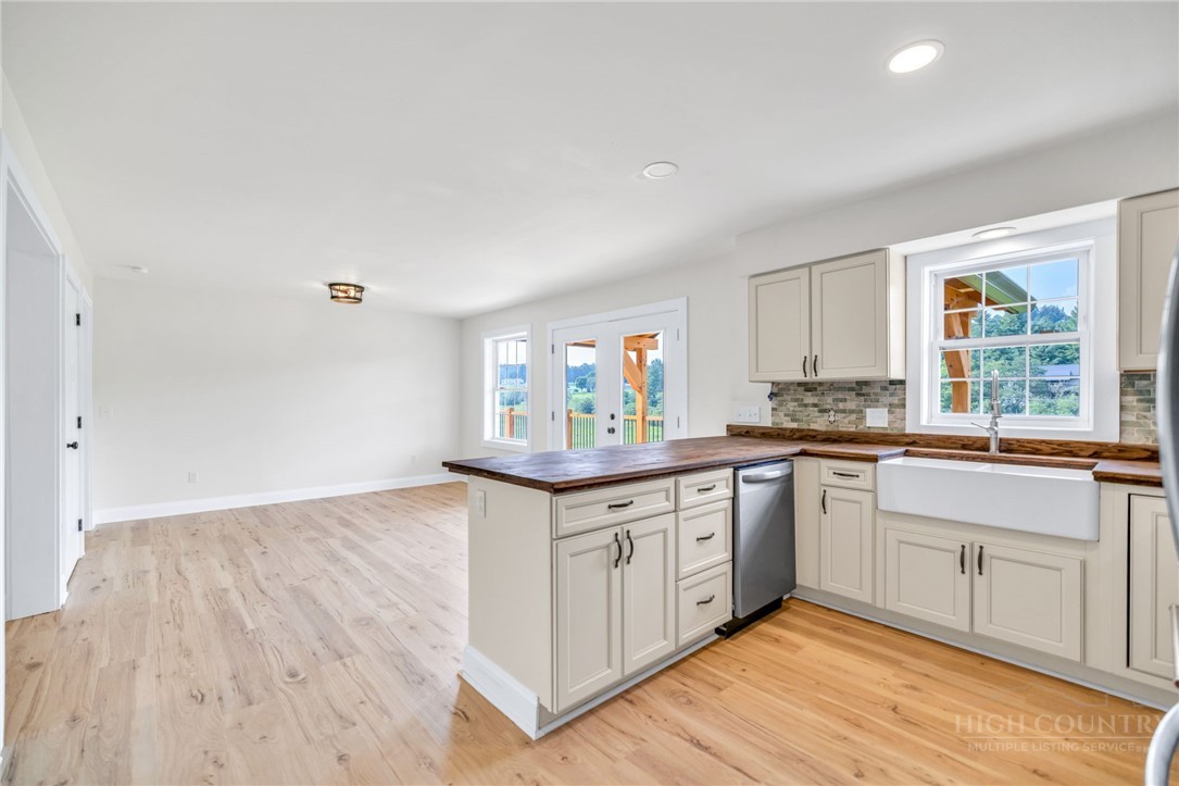 275 Grover Howell Road West Jefferson, NC 28694 - Photo 24 of 50 Gallery Image 24
