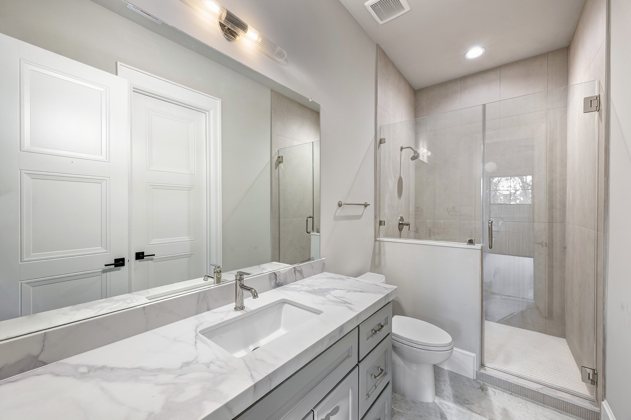 4819 Mandell Street Houston, TX 77006 - Photo 20 of 35
