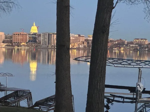 $1,550,000 | 4911 Tonyawatha Trail, Monona, WI 53716