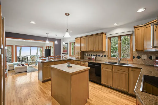 $1,550,000 | 4911 Tonyawatha Trail, Monona, WI 53716