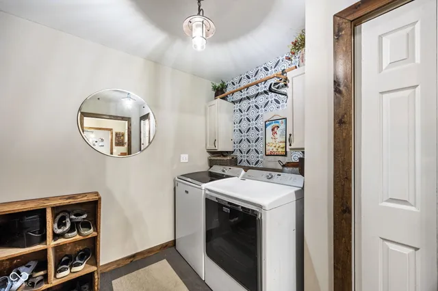 $474,900 | 527 East 125 South, Williamsport, IN 47993