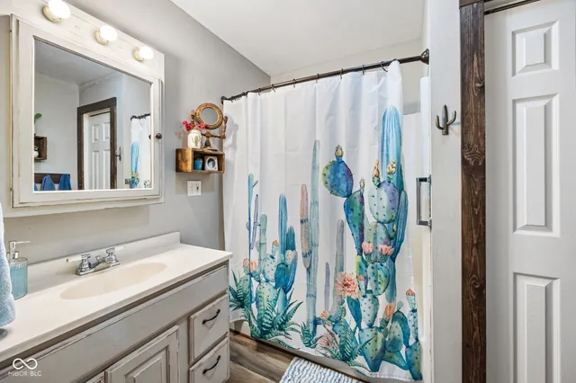 $474,900 | 527 East 125 South, Williamsport, IN 47993