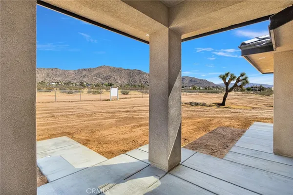 $599,750 | 23771 Pala, Apple Valley, CA 92307