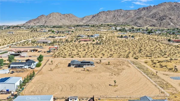 $599,750 | 23771 Pala, Apple Valley, CA 92307