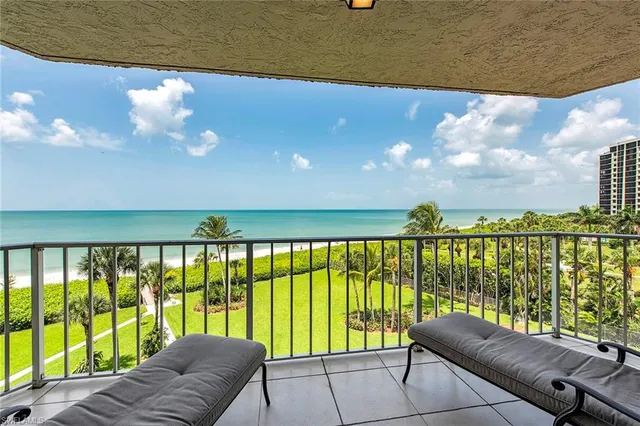 $10,000 | 10701 Gulf Shore Drive, Unit 502, Naples, FL 34108