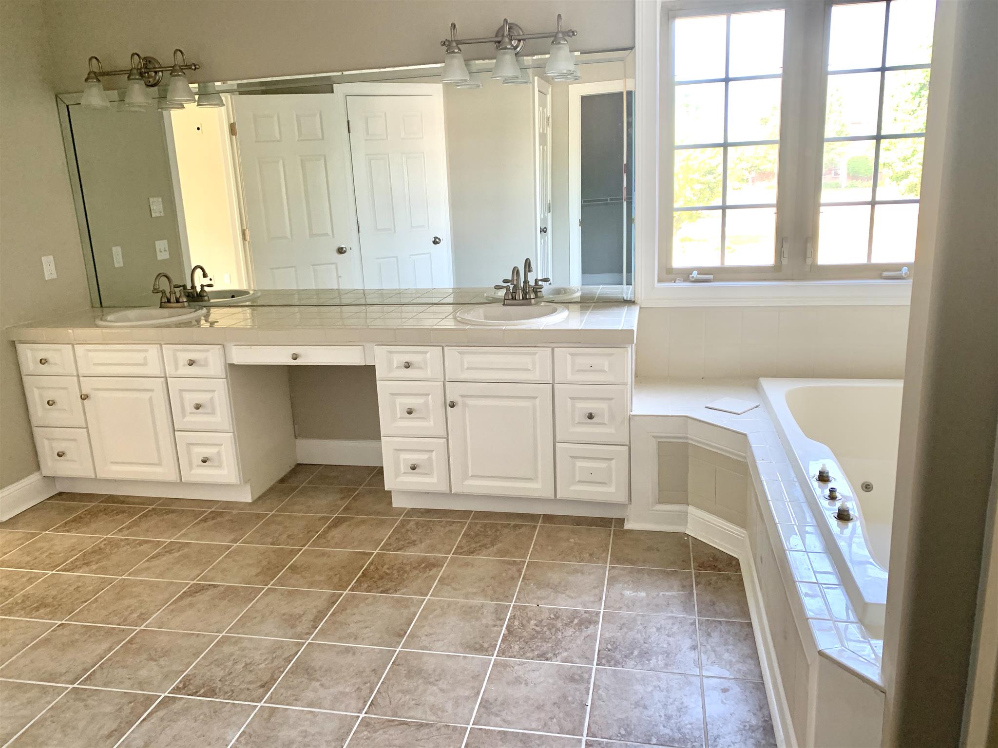 1378 North Lexington Road Marion, IN 46952 - Photo 15 of 28 Gallery Image 15