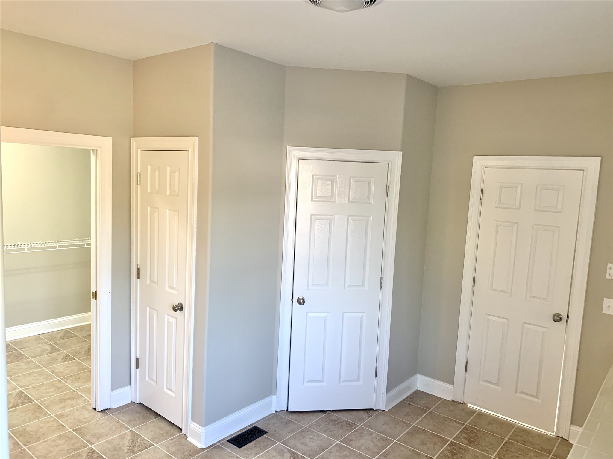 1378 North Lexington Road Marion, IN 46952 - Photo 18 of 28 Gallery Image 18