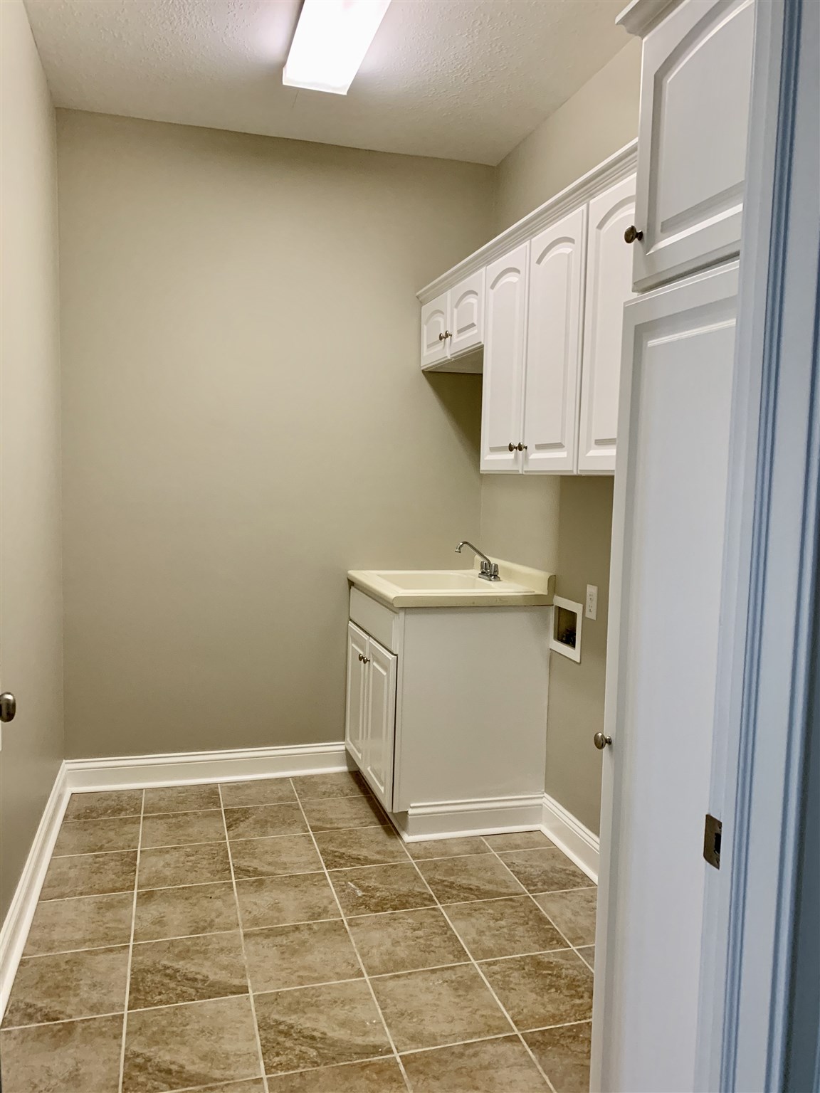 1378 North Lexington Road Marion, IN 46952 - Photo 20 of 28 Gallery Image 20
