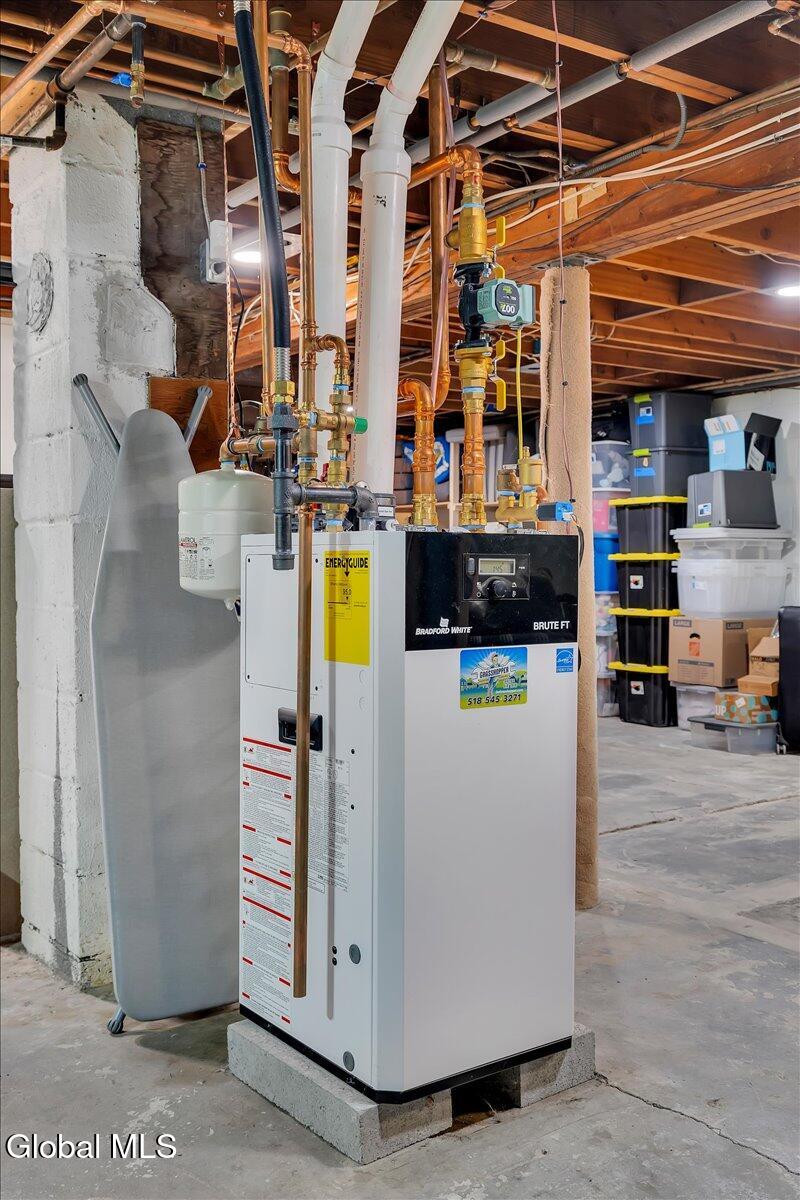 16 Denison Road Colonie, NY 12309 - Photo 27 of 48 29-P1792061