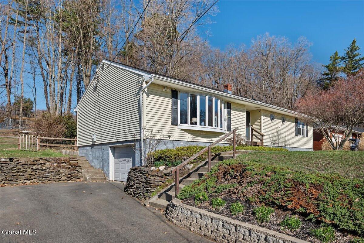 16 Denison Road Colonie, NY 12309 - Photo 32 of 48 43-P1791833