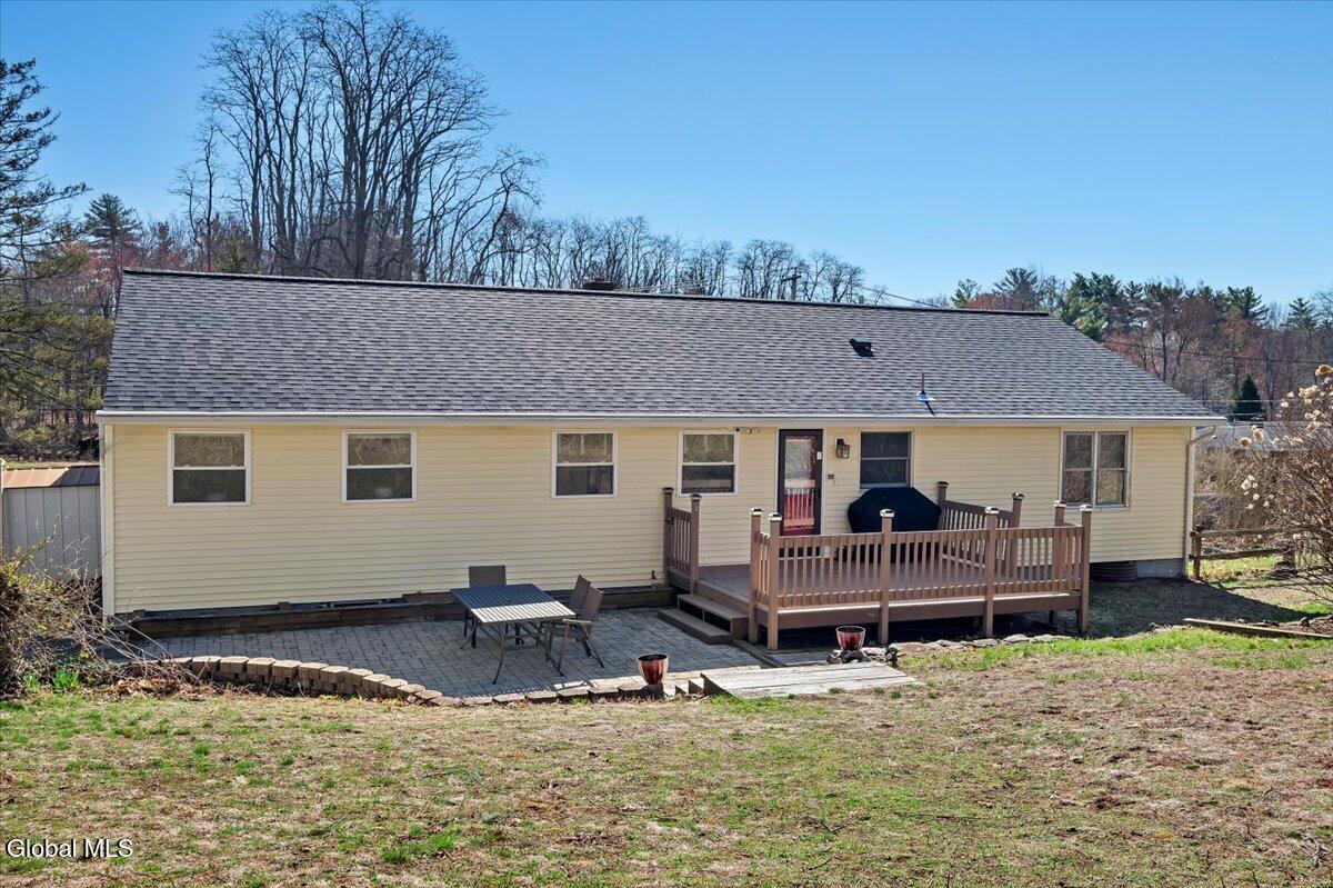 16 Denison Road Colonie, NY 12309 - Photo 34 of 48 51-P1791880