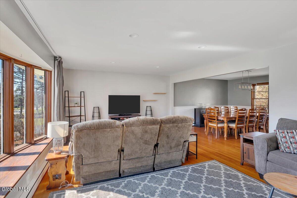 16 Denison Road Colonie, NY 12309 - Photo 9 of 48 10-P1792013