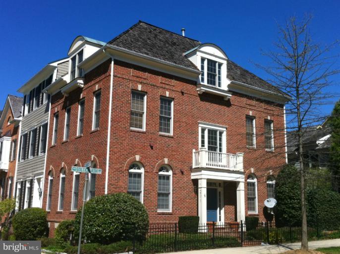 Exterior (Front)