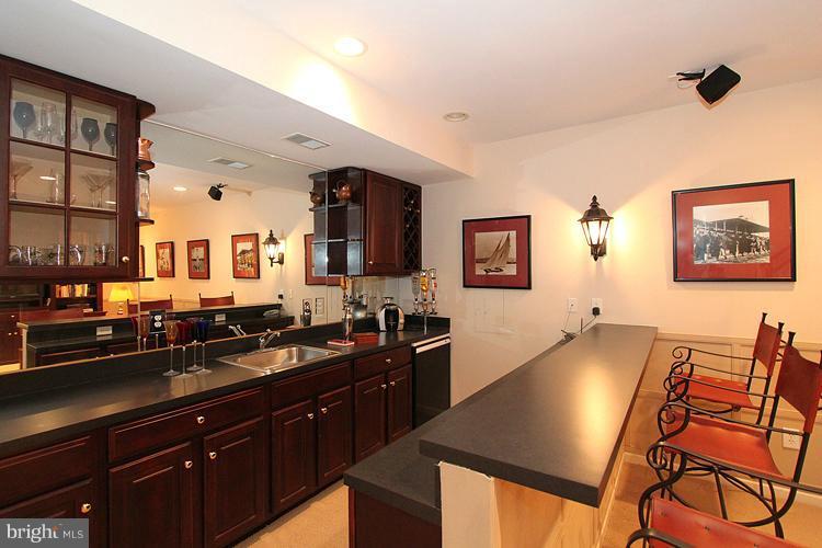 201 Hart Road Gaithersburg, MD 20878 - Photo 16 of 30 Basement
