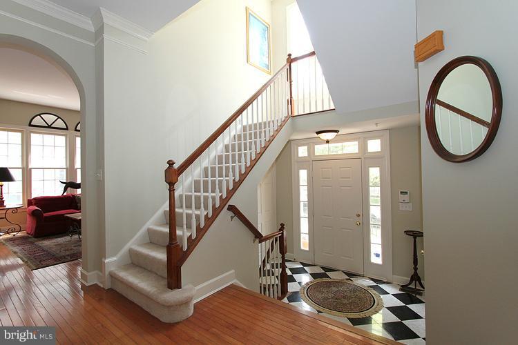 201 Hart Road Gaithersburg, MD 20878 - Photo 25 of 30 Interior (General)