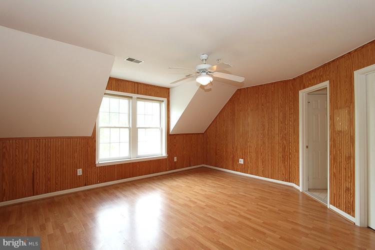 201 Hart Road Gaithersburg, MD 20878 - Photo 8 of 30 Bedroom