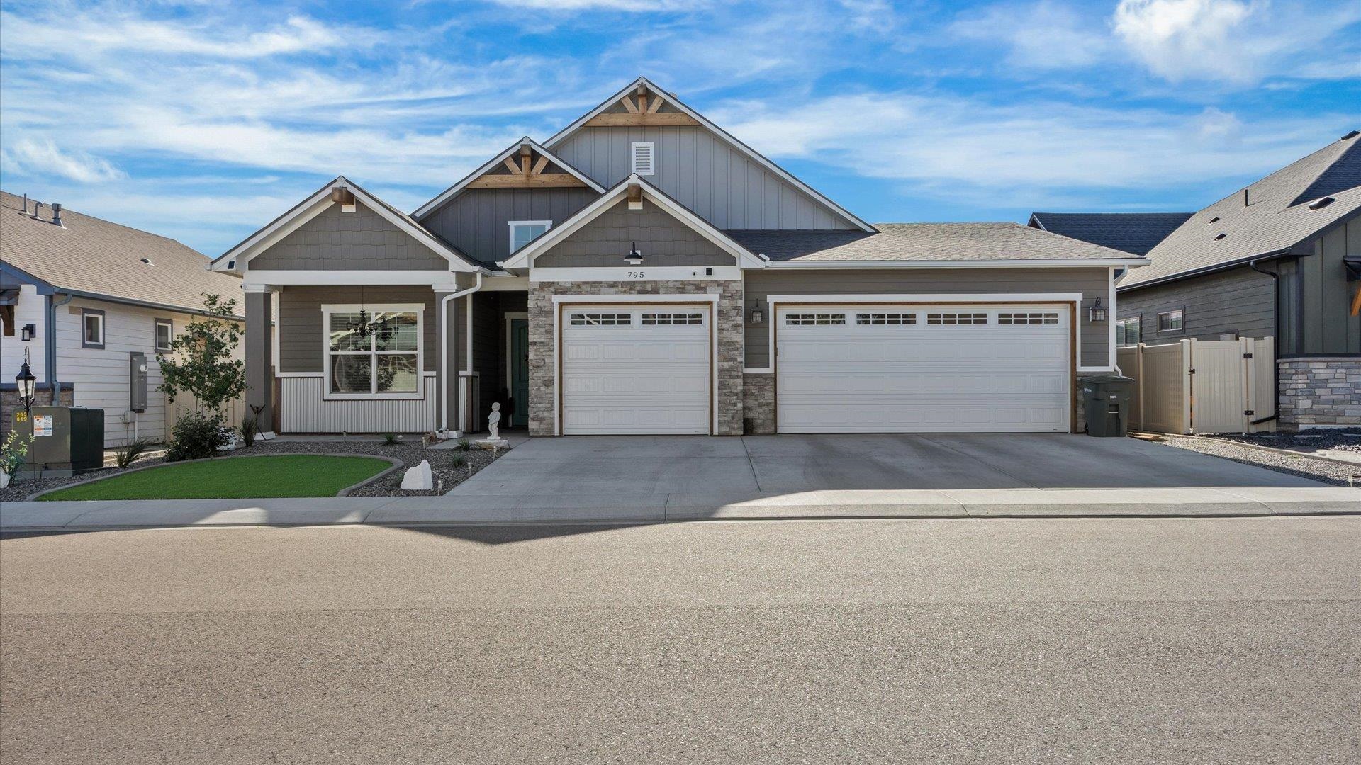 795 Spur Cross Road Grand Junction, CO 81505 - Photo 1 of 29