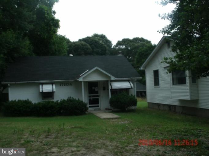 1710 Severn Road Severn, MD 21144 - Photo 3 of 16 In-Law Suite