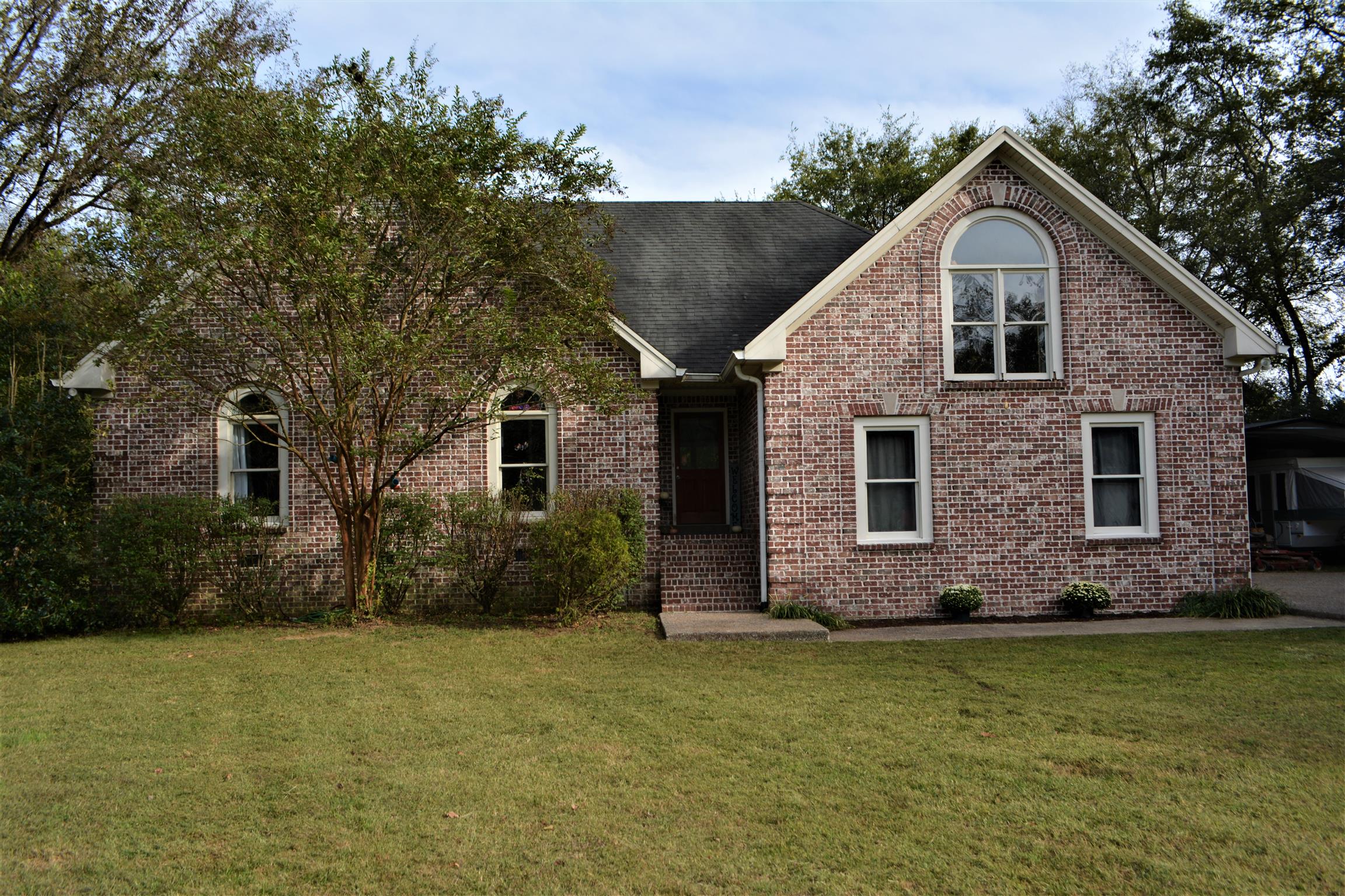 657 Earl Warren Road Beechgrove, TN 37018 - Photo 1 of 26 Gallery Image 1