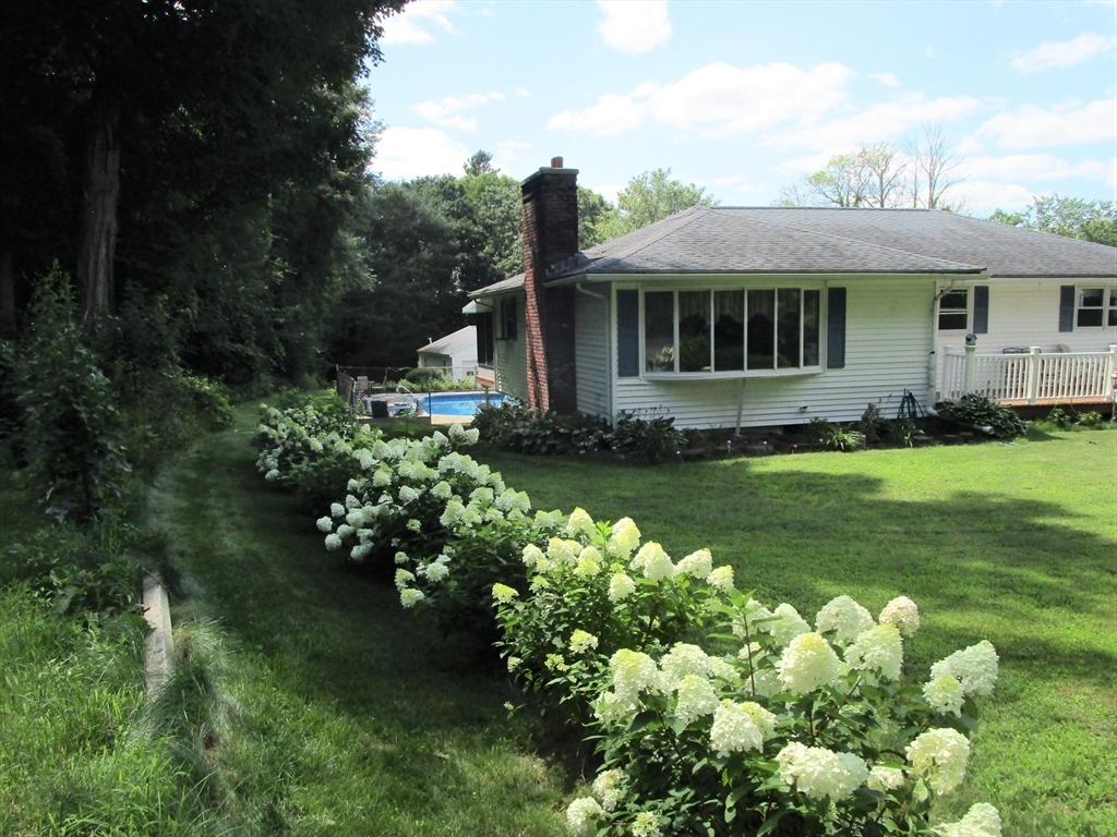 80 Fort Hill Road Oxford, MA 01540 - Photo 3 of 42 Gallery Image 3