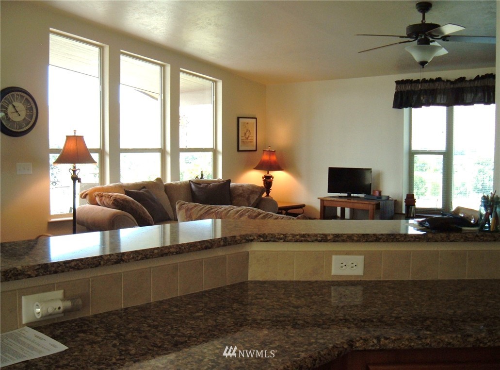 17 Foggy River Loop Riverside, WA 98849 - Photo 3 of 17