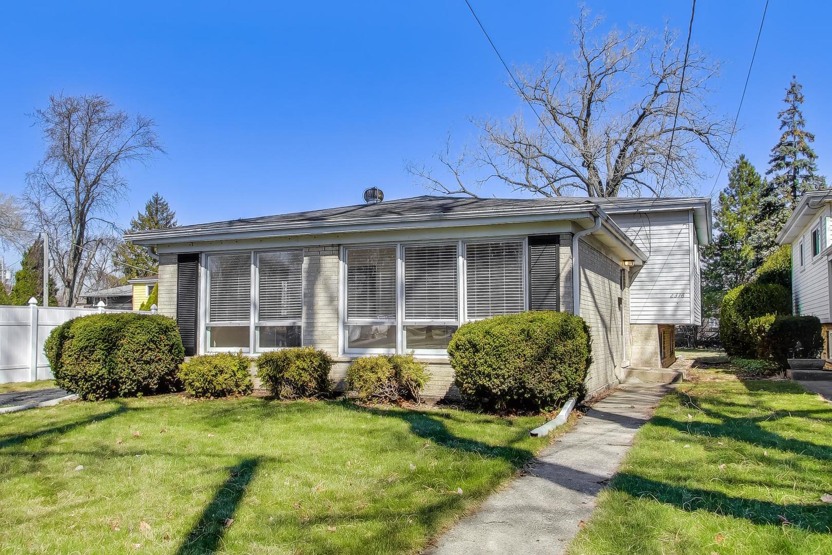 2316 Virginia Street Park Ridge, IL 60068 - Photo 1 of 37 Gallery Image 1
