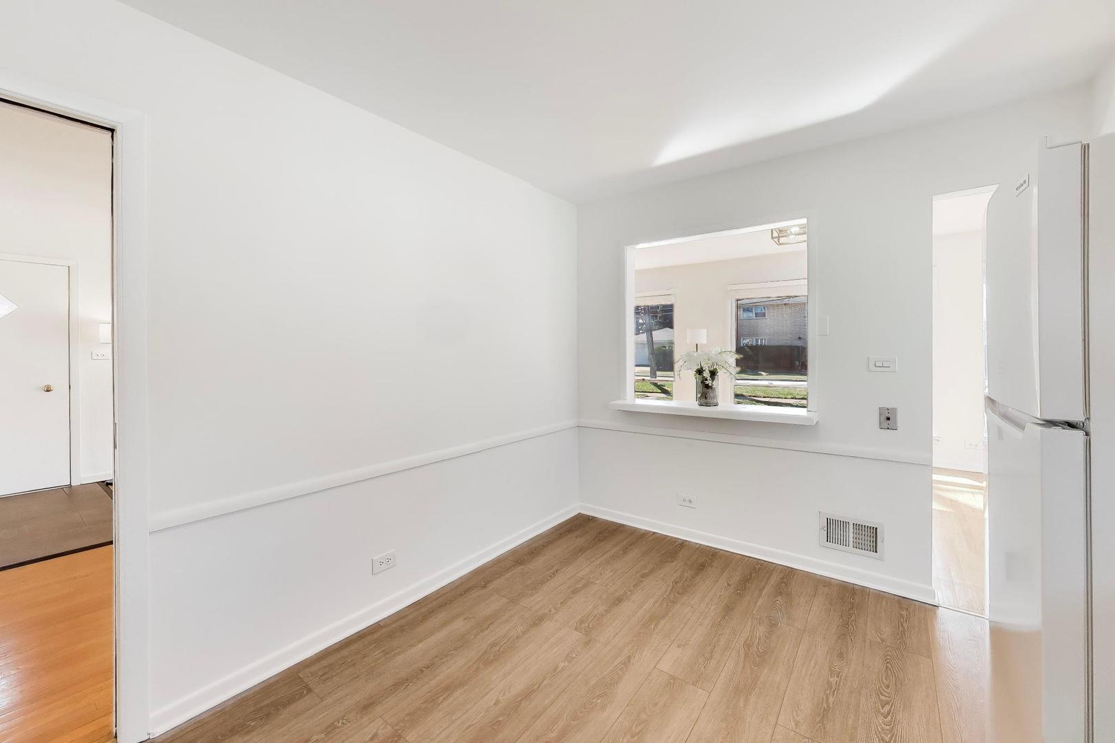 2316 Virginia Street Park Ridge, IL 60068 - Photo 11 of 37 Gallery Image 11
