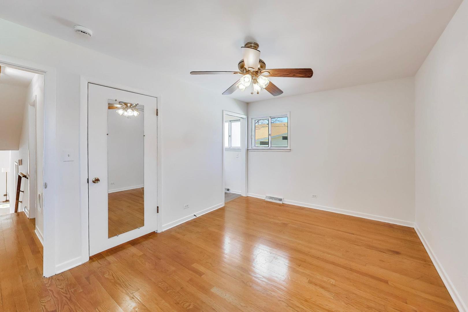 2316 Virginia Street Park Ridge, IL 60068 - Photo 12 of 37 Gallery Image 12
