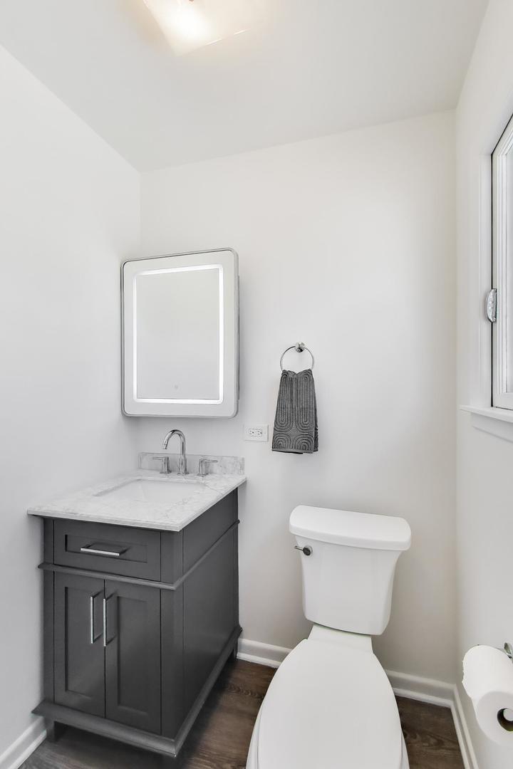 2316 Virginia Street Park Ridge, IL 60068 - Photo 16 of 37 Gallery Image 16