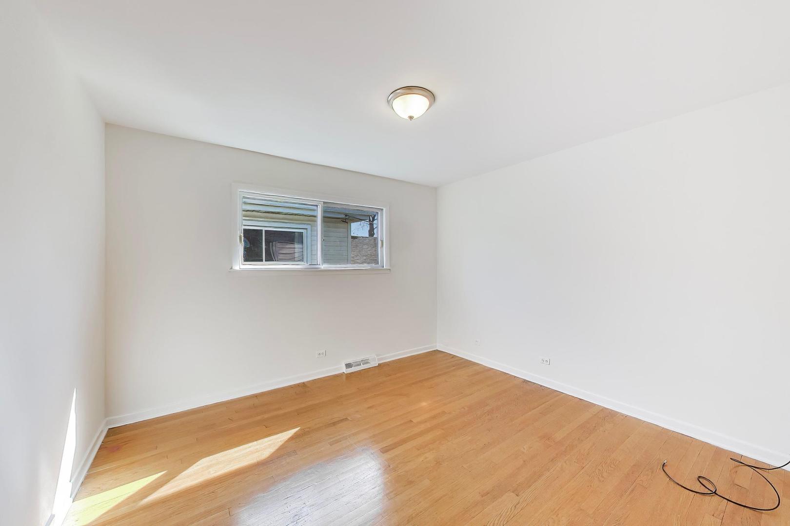 2316 Virginia Street Park Ridge, IL 60068 - Photo 17 of 37 Gallery Image 17
