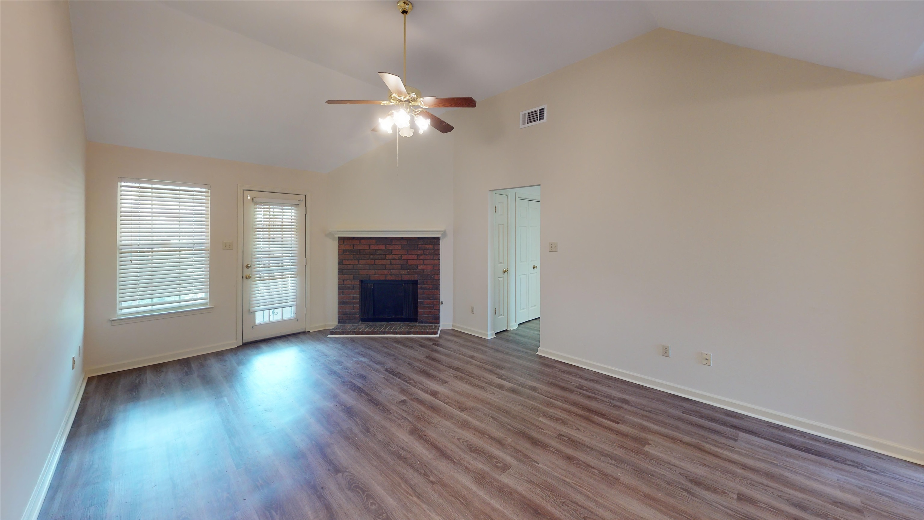 8429 Old Dexter Road Memphis, TN 38016 - Photo 3 of 21 Gallery Image 3
