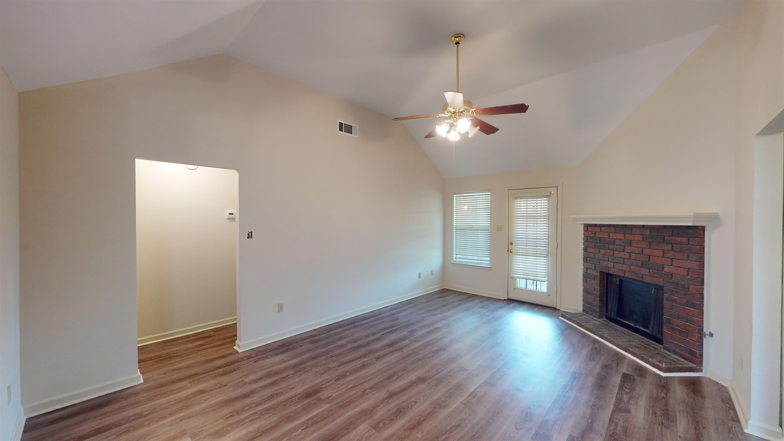 8429 Old Dexter Road Memphis, TN 38016 - Photo 4 of 21 Gallery Image 4