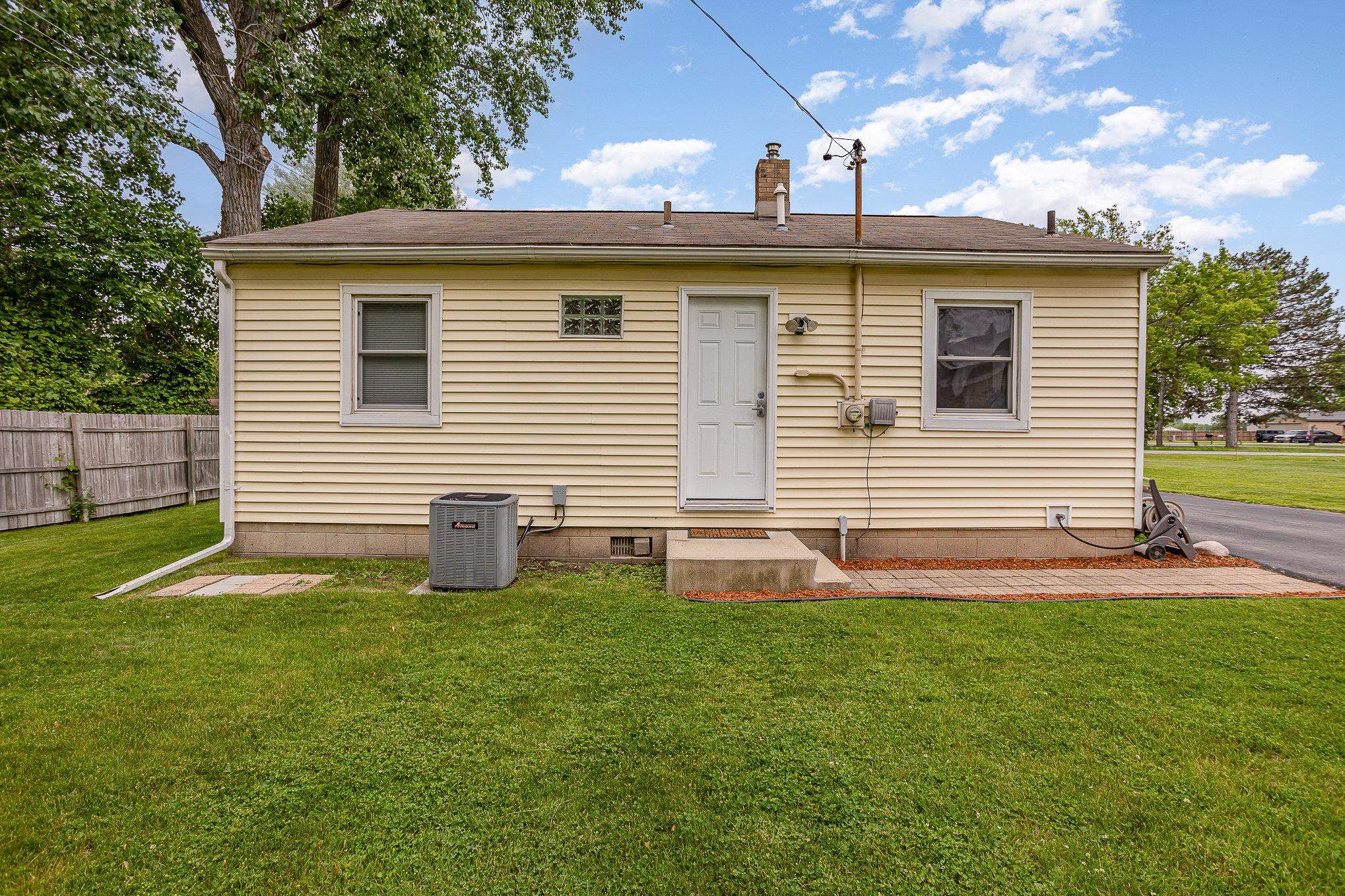 3480 2 Mile Road Bay City, MI 48706 - Photo 15 of 17 Gallery Image 15